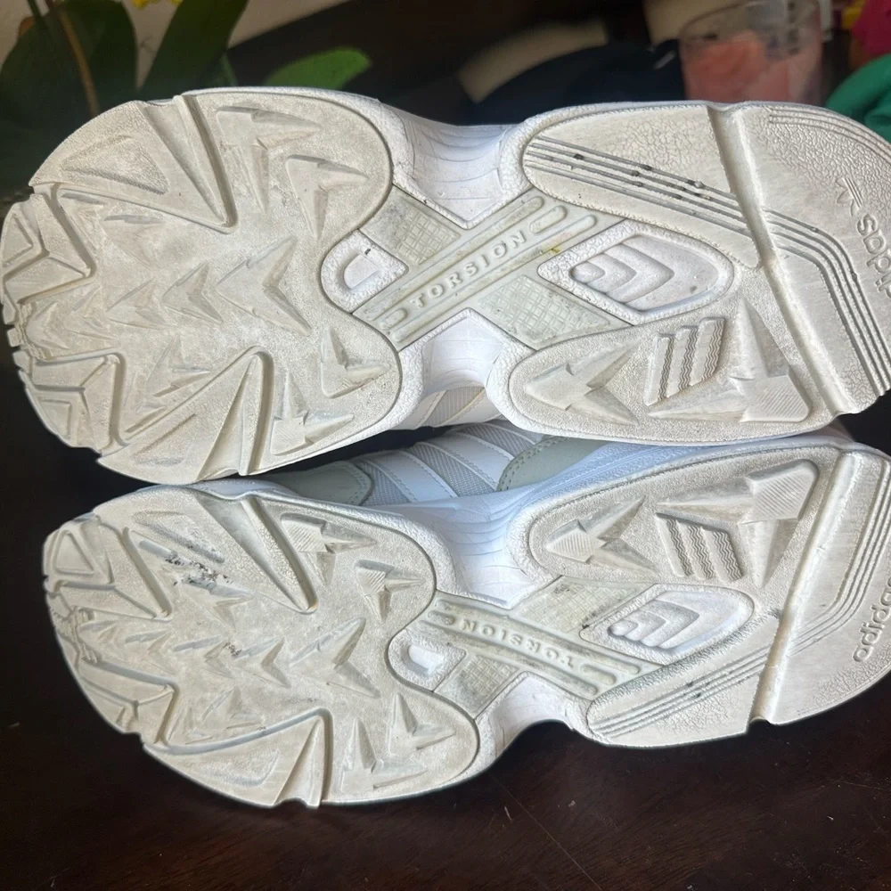 adidas Men's White and Beige Retro Runner Sneakers - Picture 8 of 16